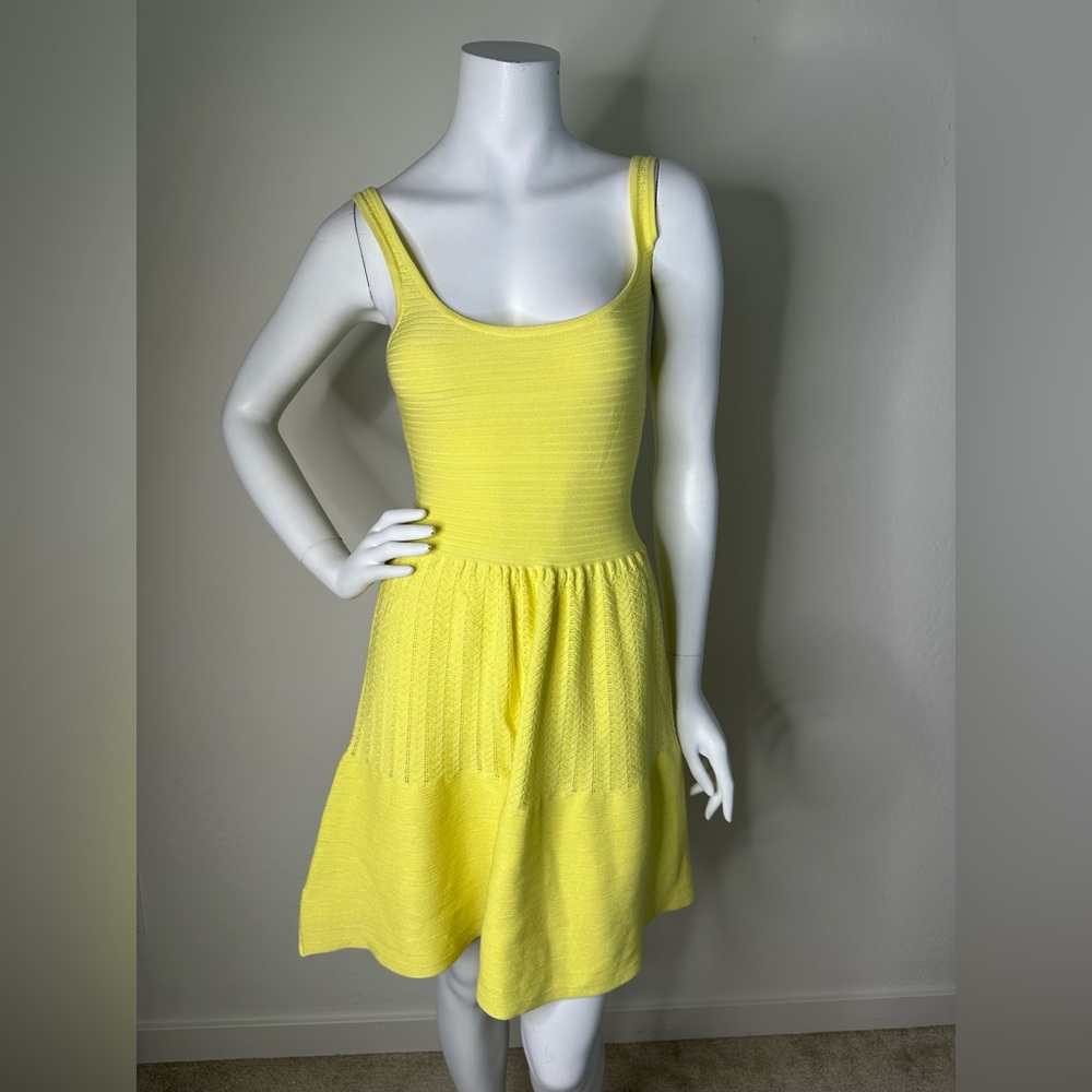 VICTORIAS SECRET YELLOW FIT & FLARE MIDI SUMMER DRESS SZ S
